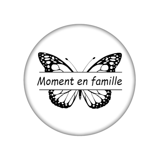 Badge Moment en famille papillon